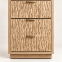 Meuble de rangement moderne en bois clair pour salle de bain, meuble à linge étroit autoportant avec 3 compartiments ouverts et 3 tiroirs