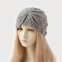 Bonnet en tricot crocheté à la main motif marguerite, polyvalent, décontracté, pour l'extérieur, chaud et coupe-vent pour femme