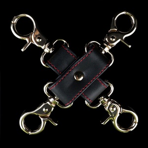 Nuevas Correas de Sujeción de Cuero BDSM de Cinco Puntos con Conectores de Clip, Juguete de Bondage Fetiche para Parejas - Product Image 4