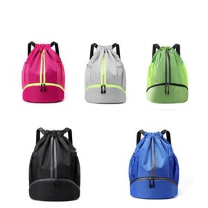 Sac de basketball haut de gamme 32x47cm OEM ODM avec séparation sec/humide, sac de sport à cordon pour activités extérieures et volleyball - Product Image 1