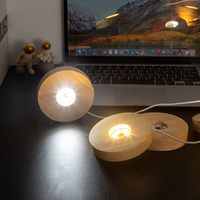 Lampe de nuit en cristal sphérique avec système solaire sculpté en 3D, laser RGB, LED colorée, base en bois