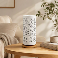 Diffuseur d'huiles essentielles avec coque métallique à découpe florale et base en bois, câble USB, bouteille de 100 ml, vente en gros d'usine OEM ODM