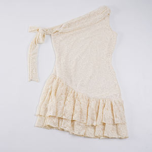 Vestido Mini de Fiesta para Mujer, Romántico y Encantador, con Encaje Sólido, Cintura Natural, Hombros Descubiertos, Lazo Delantero y Volantes Escalonados - Product Image 2