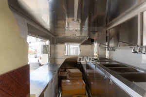 Nhà Máy Outlet xe tải thực phẩm với đầy đủ thiết bị nhà bếp thực phẩm xe tải Trailer Hotdog Quảng trường thực phẩm Trailer với dịch vụ tùy chỉnh - Product Image 6