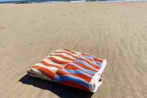 Serviette de plage <span class=keywords><strong>en</strong></span> jacquard de coton avec velours sur le devant - Douce, super absorbante, séchage rapide pour la piscine et les <span class=keywords><strong>vacances</strong></span> - Product Image 2