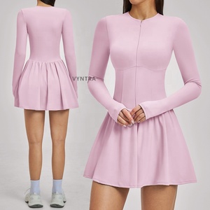 Tenue de sport personnalisée à manches longues avec fermeture éclair pour femmes, robe de sport pour le tennis, le golf, le pickleball, avec shorts intégrés et poches - Product Image 6