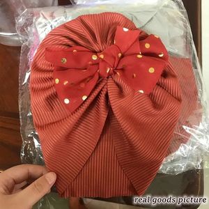 ที่คาดผมสำหรับเด็กทารกผ้าโพกหัวสีทึบมีโบว์แวววาวน่ารัก - Product Image 2