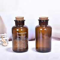 Bouteilles de pharmacie en verre de style vintage brun ambré avec bouchon en liège, col large et forme plate
