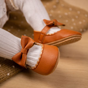 รองเท้าเด็กผู้หญิงแบบคลาสสิคประดับโบว์  หนัง PU พื้นยาง  สำหรับรองเท้าแฟชั่นเด็ก - Product Image 4