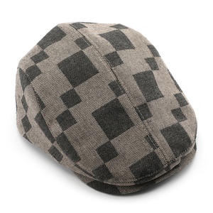 Béret Unisexe Quatre Saisons Style Rétro Britannique à Carreaux Imprimés en Coton Chaud Respirant et Ajustable, Style <span class=keywords><strong>Peintre</strong></span> Coréen Japonais - Product Image 3