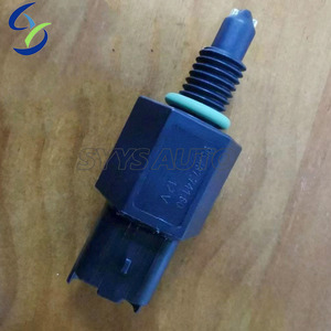 เซ็นเซอร์สวิตช์ความดันน้ำมัน LR029269,สำหรับ Land Rover Range Rover Evoque Freelander 2 - Product Image 1