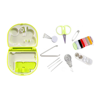 Kit de couture portable pour la maison et l'hôtel, avec boîte de rangement, aiguilles en acier, fil, enfile-aiguille, boutons et épingles