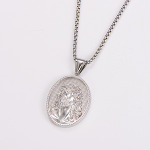 Bijoux religieux, acier inoxydable anti-ternissement, plaqué or 18 carats, pendentif ovale rétro en forme de Jésus, collier - Product Image 2