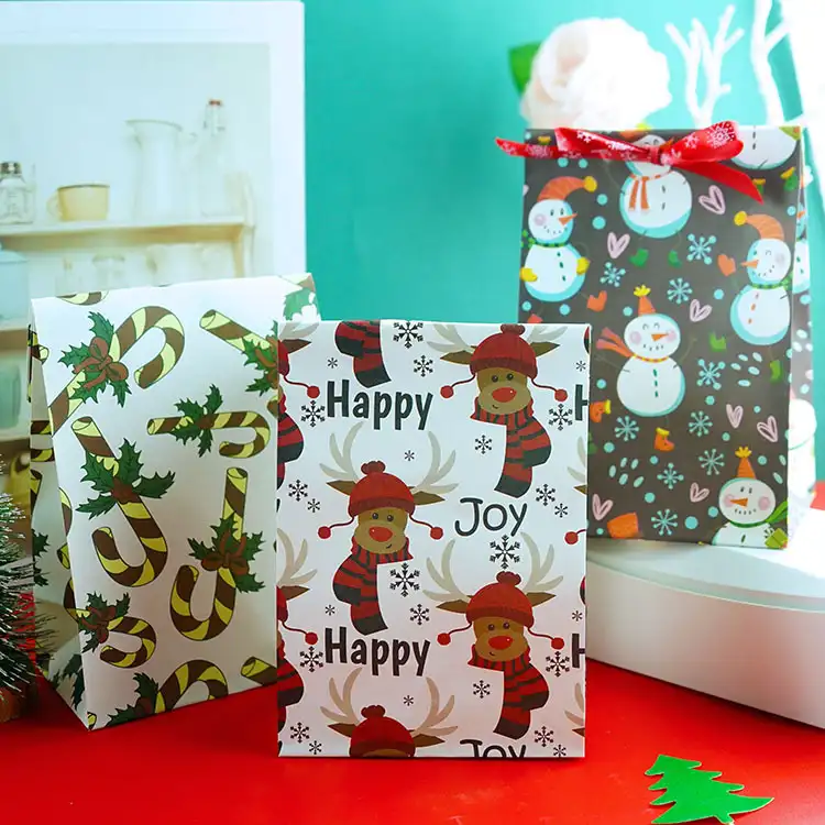 Tas Kertas Kemasan Hadiah Mini Imut Karton Warna-warni Promosi Liburan Natal Cetak Desain Khusus Instagram