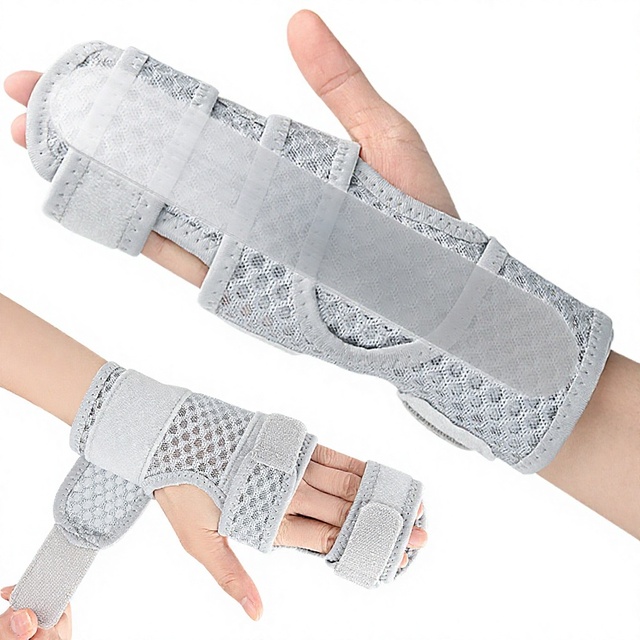 Finger Immobilizer Splint Adjustable Hand Wrist Support Brace for Finger Stabilization Rehabilitation and Daily Use