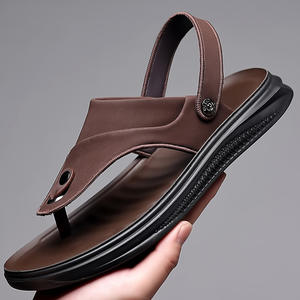 Sandalias casuales de verano para hombre, con suela de goma, impermeables, duraderas, fáciles de poner, chanclas, zapatos de playa, estilo masculino - Product Image 4