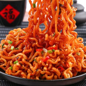 Fideos Instantáneos Coreanos Importados de Turquía, Sabor <span class=keywords><strong>Pollo</strong></span> Cremoso, 105g*16 Tazas, ¡Se Venden Como Pan Caliente! - Product Image 4