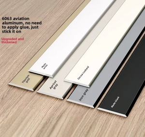 Profilo di Transizione Piatto in Alluminio Autoadesivo, Anodizzato Lucido, per Copertura di Soglie, Bordi e Giunti di Piastrelle e Legno - Product Image 1