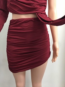 ชุดเซ็ต 2 ชิ้นแบบไหล่เดียวสำหรับผู้หญิง - เสื้อแขนยาวรัดรูปพร้อมกระโปรงมินิสั้น แฟชั่นชุดคู่ - Product Image 6