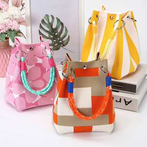 Borse Pieghevoli in Corda Personalizzabili con Logo, Borse alla Moda Intrecciate a Mano, Borsa Chunky Knit di Design per Donne - Product Image 1