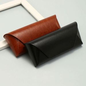 Étui à lunettes rigide vintage personnalisé avec logo, unisexe, en cuir PU marron et noir, boîte de protection pour lunettes de soleil - Product Image 2