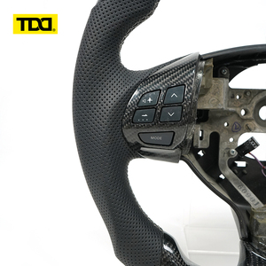 พวงมาลัยคาร์บอนไฟเบอร์สีดำ TDD สำหรับมิตซูบิชิ - Product Image 3