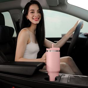 Gobelet isotherme personnalisé à double paroi en acier inoxydable de 40 oz avec poignée, empilable, pour un style moderne et luxueux - Product Image 4