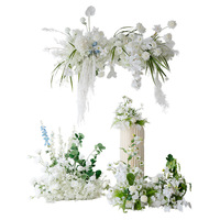Hochzeitsdekoration Weiße Seiden-Wandbehang Blumenarrangement Bühnen-Willkommenshintergrund KT-Board Fotografie-Requisiten Künstliche Blumen