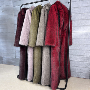 Cappotto Lungo in Ecopelliccia da Donna con Colletto Stile Giacca, Disponibile in Nero/Grigio/Rosso Volpe, Spesso e Caldo, Taglie Plus, Parka in Finta Pelliccia - Product Image 1