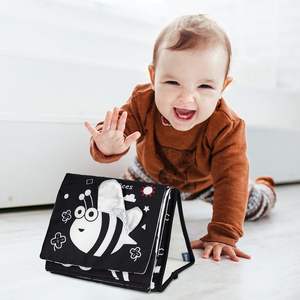Jouets de temps de ventre de miroir de bébé avec des livres de tissu froissé jouet noir et blanc sensoriel de nouveau-né de contraste élevé infantile - Product Image 3