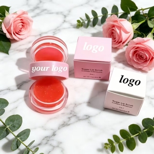 Vente en gros – Gommage et baume à lèvres 2-en-1 personnalisables au sucre cristallisé et à la fraise, gel minéral waterproof, emballage en boîte, marque privée - Product Image 2