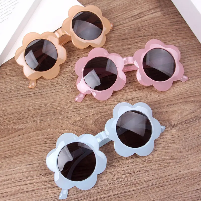 2024 New Fashionable Cute Flower Plastic Glasses Frame Sunglasses Wholesale Children Beach Shade Sunglasses