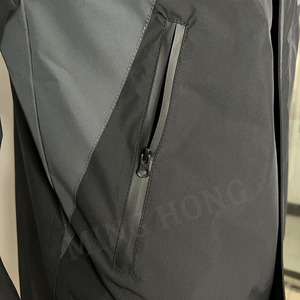 Veste imperméable légère à blocage de couleur personnalisée Veste coupe-vent à poignets réglables pour l'extérieur - Product Image 5