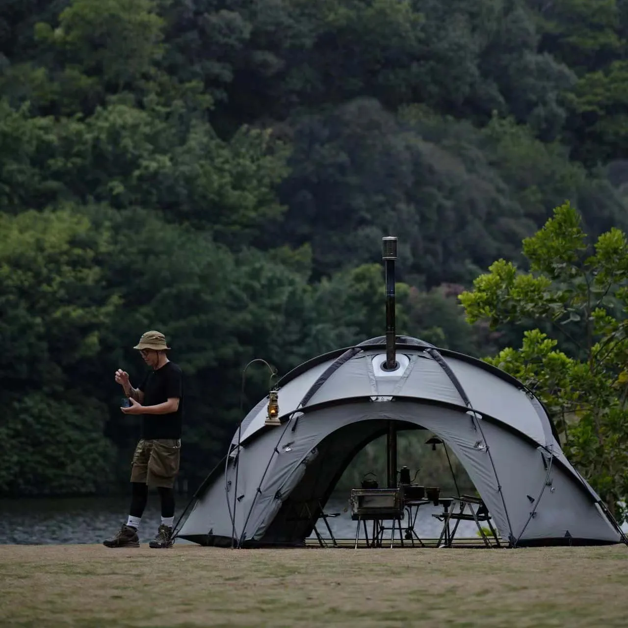 Grande tenda a mezza palla tenda calda tenda da campeggio invernale con stufa