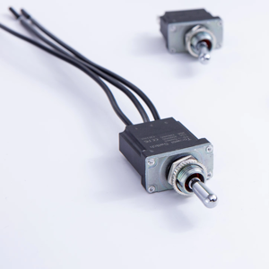 Toowei t501rx IP67 kim loại chuyển đổi chuyển 3 pin dây thiết bị đầu cuối (on) offon 12 mét cho thiết bị điện - Product Image 2