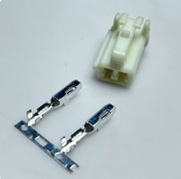 7283-1020/7282-8823 Boîtier de connecteur automobile original 2 broches pour haut-parleur de milieu de gamme et buzzer