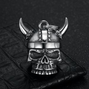 Colgante de Casco Vikingo con Calavera, Amuleto Temático de Acero Inoxidable, Regalo Unisex - Product Image 4