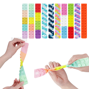 Nouveau jouet sensoriel portable anti-stress en silicone Squidopop, jouet sensoriel pour les doigts - Product Image 4