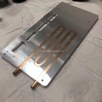 Plaque froide liquide usinée avec précision haute puissance avec ailettes de dissipateur de chaleur Plat de refroidissement par eau en aluminium pour l'électronique industrielle
