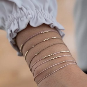 Braccialetto Intrecciato Minimalista Moderno in Acciaio Inox Dorato con <span class=keywords><strong>Perline</strong></span>, Regolabile, per Uomo e Donna - Product Image 6