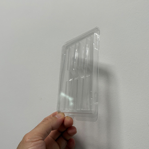 Empaque de Blíster Tipo Concha para Conos Pre-enrollados de PET Reciclable de 84 mm, Paquete de 5 Unidades con Cierre a Presión - Product Image 4