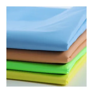 Prix usine 100% Polyester 400T 20D Tissu uni en taffetas de Polyester respirant doux pour vêtements résistants au soleil