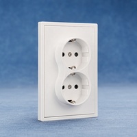 Venta caliente en todo el mundo Enchufe de pared eléctrico de potencia estándar de la UE Enchufe doble Schuko de estilo alemán