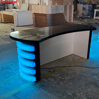Comptoir de réception à LED Bureau pour studio d'enregistrement de musique avec plateau pour clavier de piano Studio d'enregistrement Table de travail