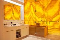 Carrelage mural de luxe en pierre bleue translucide d'onyx jaune