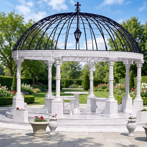 Gazebo Clásico Redondo para Jardín con Cúpula de Hierro Fundido y Columnas Blancas para Uso en Exteriores - Product Image 4