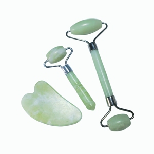 Wholesale 3-Piece Green Jiacui Jade <b>Massage</b> Kit, Heart Gua Sha Board, Double Head Roller & Portable Mini Roller with Silver - Product Image 4