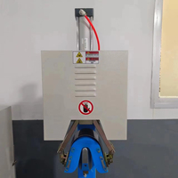 Machine de formage de talons verticaux robuste et simple pour la fabrication de la partie arrière des chaussures, contrôlée, 220V, garantie 1 an