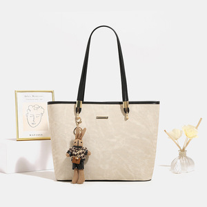 กระเป๋าโท้ทขนาดใหญ่ รุ่นคลาสสิก แฟชั่นปี 2026 น้ำหนักเบา กันน้ำ ผลิตจากโพลีเอสเตอร์ สายสะพายปรับได้ ทนทาน เหมาะสำหรับผู้หญิง - Product Image 6