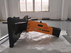 Casse-pierre hydraulique de type boîte SB 40 en état neuf avec moteur, burin de 68 mm, attache pour mini-chargeuse pour excavatrices de 1,2 à 3 tonnes - Product Image 5